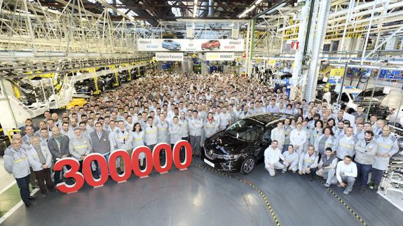 Renault bate en Palencia su récord de producción de 300.000 vehículos