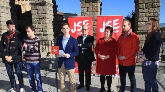 Los jóvenes reclaman abanderar la reforma de la Constitución