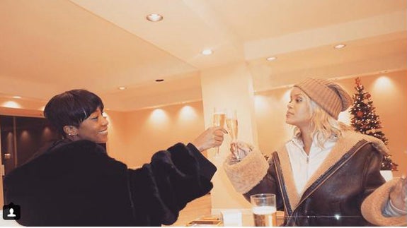 Rihanna se pasa al rubio