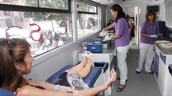 La campaña de donaciones de sangre se intensifica en Navidad