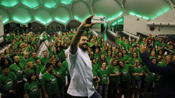 Quince chefs elaboran una cena solidaria de gala