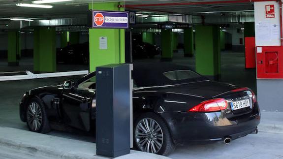 El aparcamiento de las Oblatas registra una ocupación media del 12% en tres meses