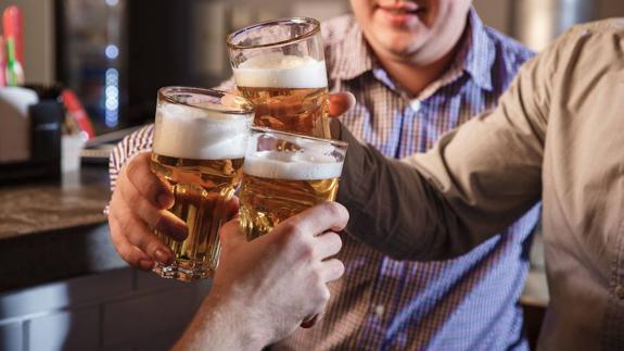 Bajar al bar de la esquina es bueno para la salud