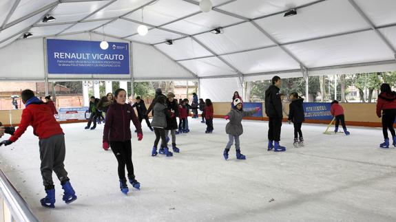 Ganemos Palencia quiere saber cuánto ha costado al Ayuntamiento la pista de hielo