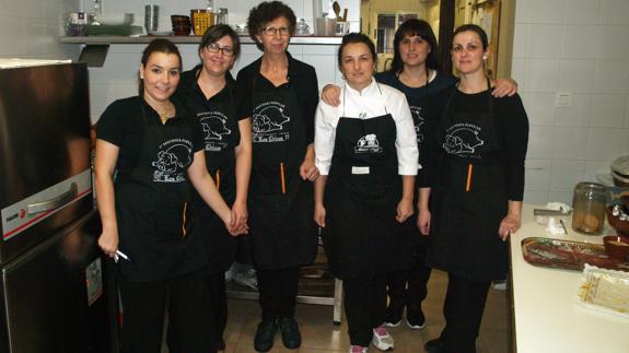 Villaverde de Íscar celebra el día 14 su fiesta en torno a la matanza del cerdo