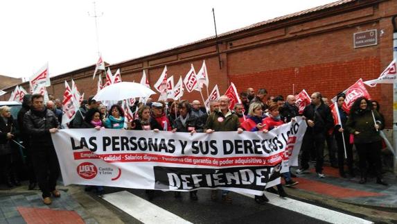 Los trabajadores de la sanidad privada en Palencia piden cuentas a la Junta