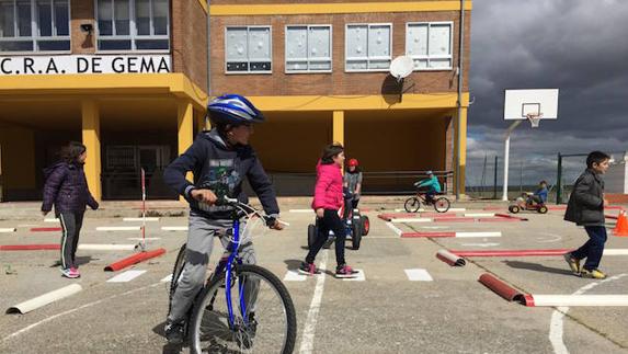 Tráfico imparte 40 jornadas de educación vial para estudiantes y entidades en Zamora