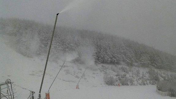 La estación de La Pinilla confía en abrir en torno al 20 de enero