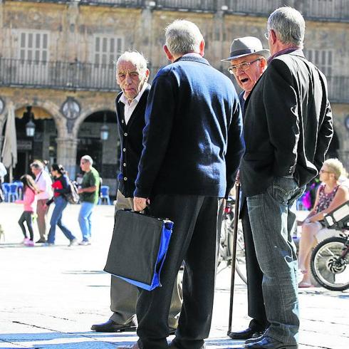 La capital pierde 9.513 vecinos en un lustro y cae por debajo de los 145.000