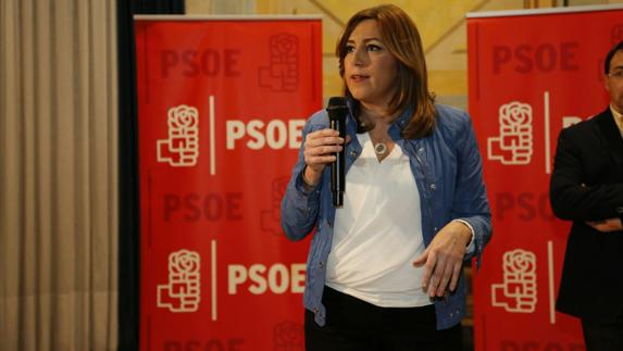 Susana Díaz presenta al PSOE como «único partido que no cambia de ideología»