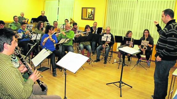 La música abre las puertas en Baltanás