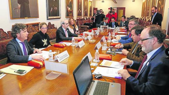 Una decena de empresas se comprometen a aportar financiación al VIII Centenario