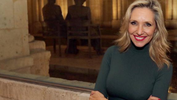 «Las escenas de sexo son las más difíciles de escribir»