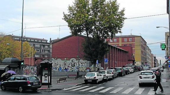 Los vecinos de San Bernardo consideran una «estafa» el nuevo Victoria Adrados