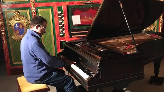 La Fundación Chapelet recibe un piano de 1890