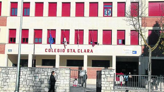 Preocupación en el colegio Santa Clara tras la renuncia de un auxiliar del British