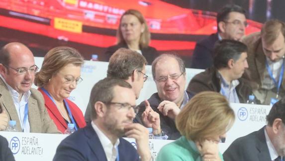 «En Castilla y León no resolvemos las cosas a garrotazos»