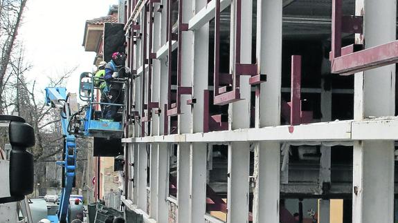 Los convenios colectivos pendientes mantienen en vilo a 10.344 trabajadores segovianos