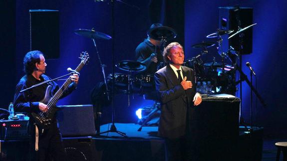 El Sonorama negocia la inclusión de Julio Iglesias en el cartel de este año