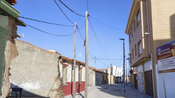 Amargas quejas en Pizarrales por el resultado de las obras de sus calles