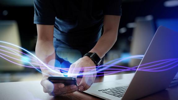 Investigan a un hombre por hostigar a sus vecinos con llamadas y anuncios sexuales en Internet