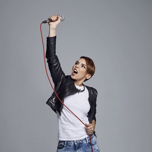 Chenoa niega que esté saliendo con David Guapo