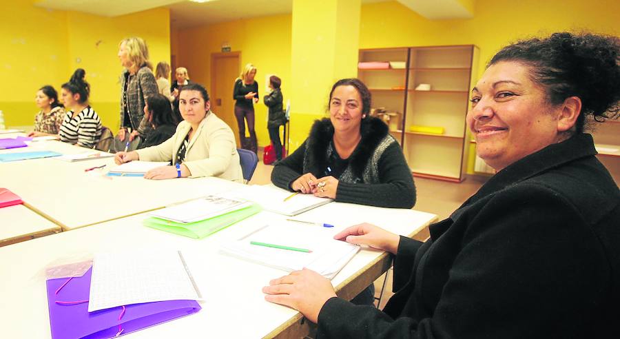 Los usuarios de los servicios sociales municipales aumentan un 8% en 2016