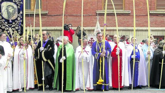 División en las cofradías de Palencia