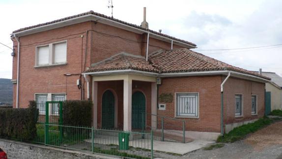 La Diputación de Palencia apoya el centro de día de Cáritas de Guardo