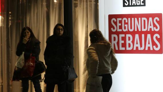 Avadeco califica de decepcionantes las rebajas de invierno con un descenso de ventas del 2%
