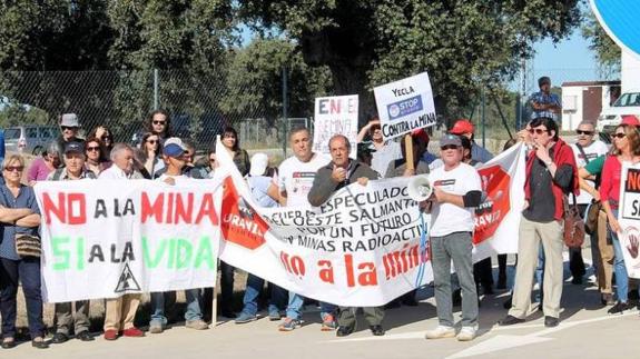 'Bellotada antinuclear' contra la mina de Retortillo