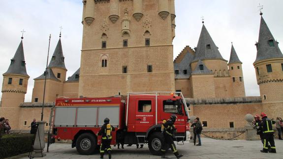 El Alcázar de Segovia se blinda ante un posible siniestro catastrófico