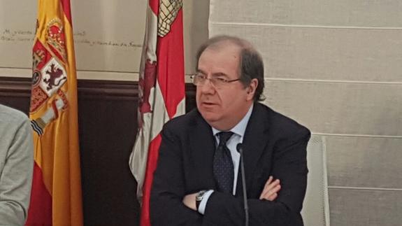 Juan Vicente Herrera: «Silván y Mañueco se han criado a mis pechos»