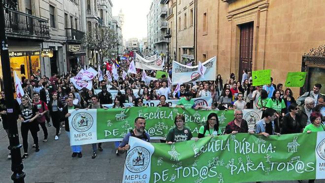 Casi la mitad de los alumnos de enseñanzas medias secundó la huelga