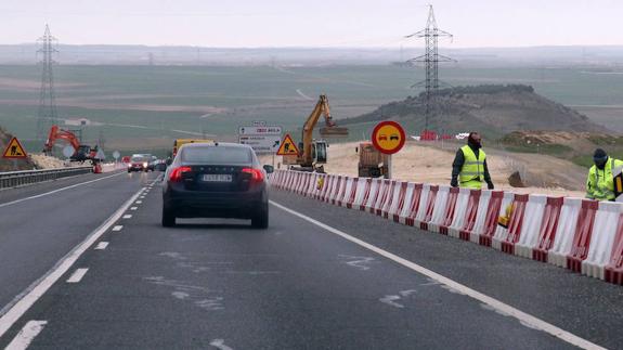 Las obras de la SG-20 provocan cortes, tráfico lento y desvíos en accesos a la capital