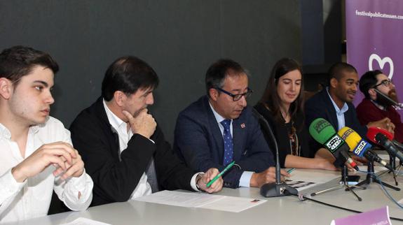 Publicatessen elegirá sus premios 'Acuestrucho' entre trescientas piezas