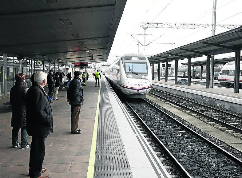 700 salmantinos se marcharon al extranjero durante 2016