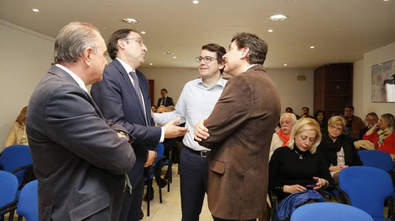 Fernández Mañueco agradece la «exquisita neutralidad» de Palencia con los aspirantes a la presidencia regional del PP