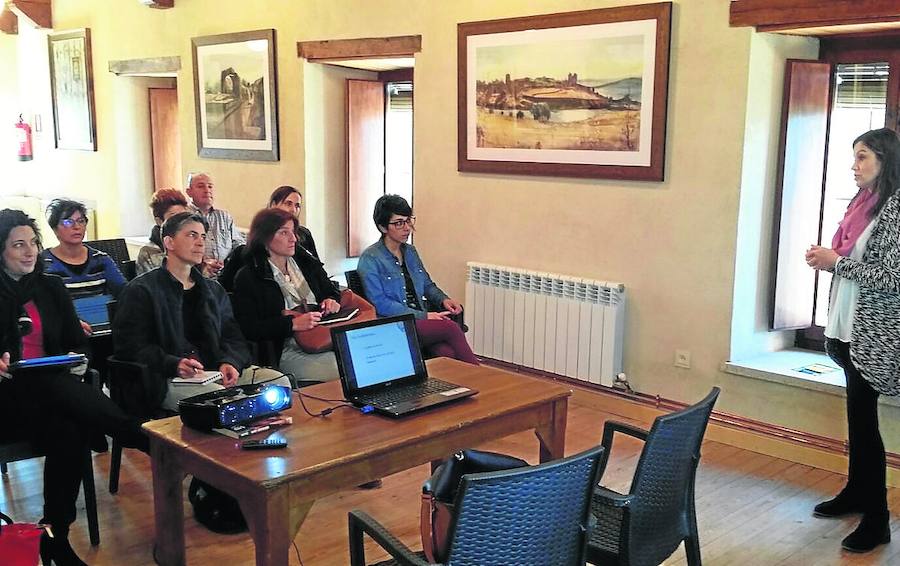 El municipio participa en las jornadas sobre fidelización del cliente turístico