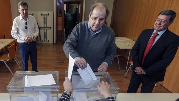 Juan Vicente Herrera, «tranquilo» ante su relevo al frente del Partido Popular de Castilla y León