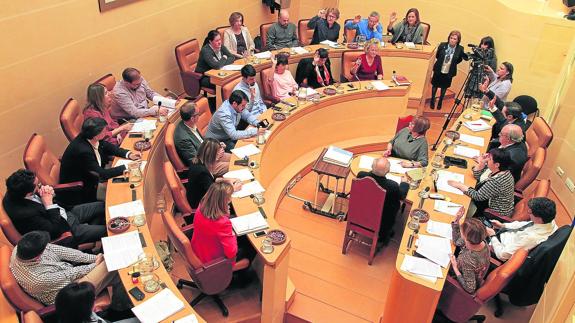 El Ayuntamiento apoya que el cochinillo sea declarado BIC