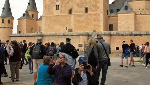 ¿Cuánto se gasta un turista en Segovia al día?