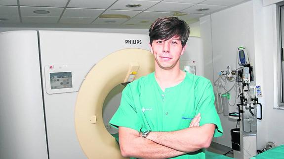 «Dejar de fumar reduce el riesgo de cardiopatía isquémica más que cualquier tratamiento»
