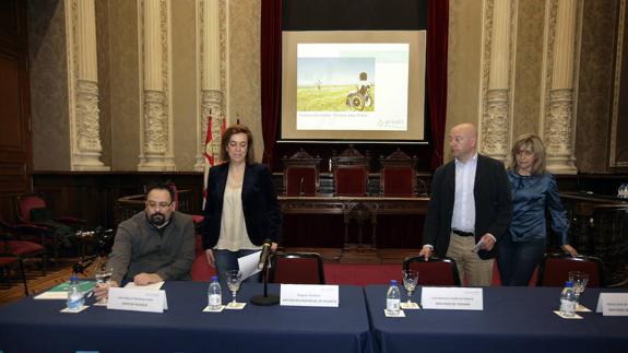 El curso de turismo accesible reúne a 65 profesionales y estudiantes