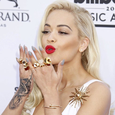 Rita Ora se gasta 23.000 euros en una habitación del pánico