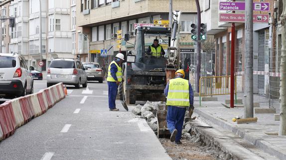Las obras para mejorar el colector de la avenida Castilla durarán un mes