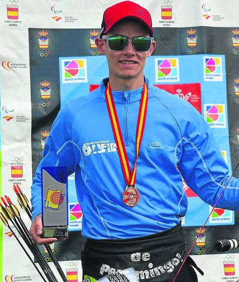 Carlos Iglesias logra el bronce sénior en el Gran Premio de España de tiro con arco