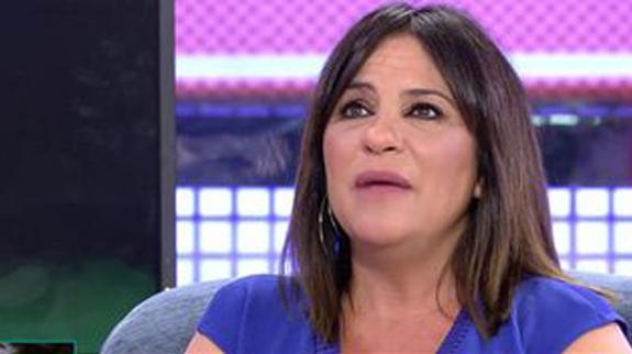 Melani Olivares da a luz un niño