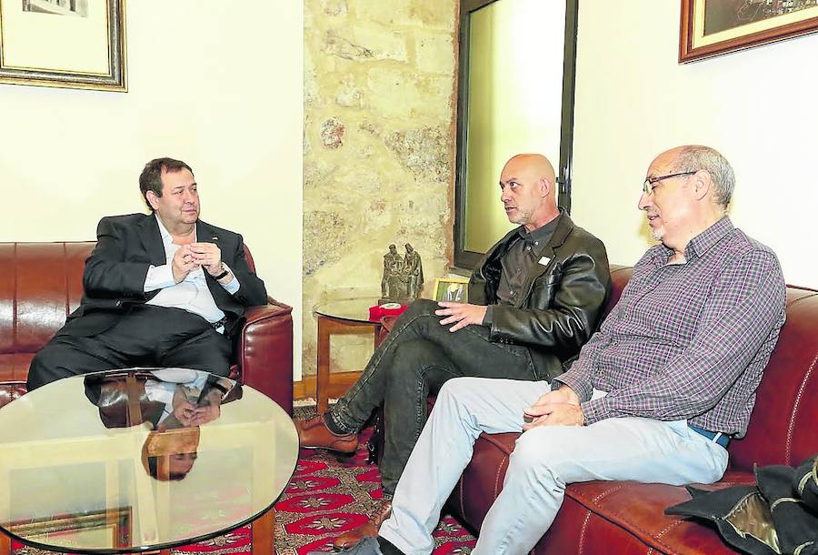 La Cámara de Comercio y CCOOquieren «ir de la mano» para fomentar el empleo