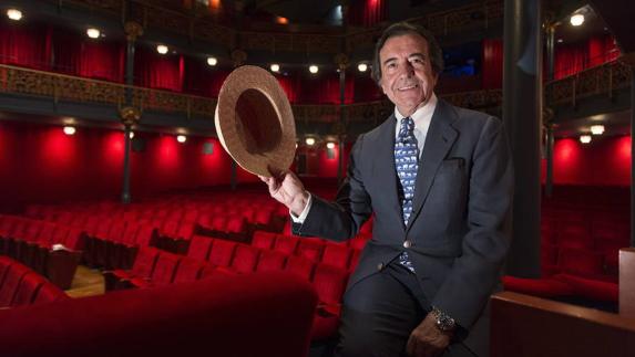 Enrique Cornejo vuelve a ganarle la gestión del Teatro Zorrilla a Florentino Pérez